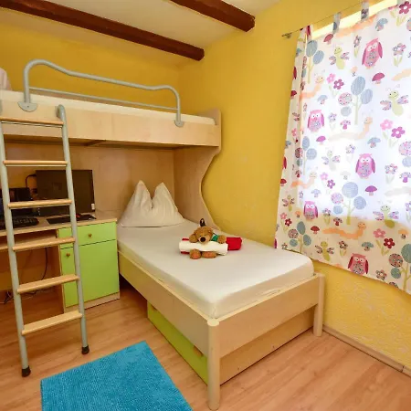 Prázdninový dům Holiday Marina *